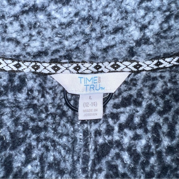 Snow tipped Blue and Cream Fleece Teddy Pullover Jacket with zipper - Picture 4 of 5